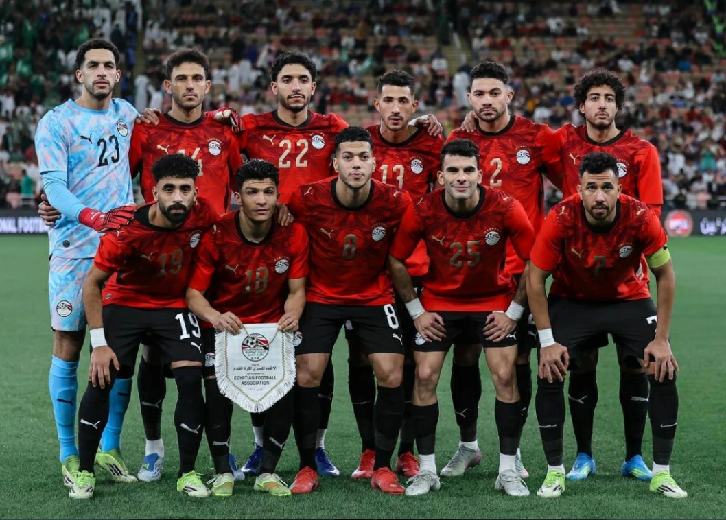 الجهاز الطبي للمنتخب يستطلع أحوال ثلاثي الأهلي المصاب