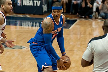 نيويورك نيكس يكتسح كليفلاند ويبلغ نهائي الـ NBA للمرة الأولى منذ ربع قرن